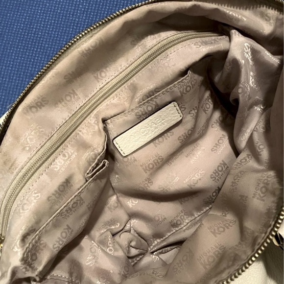 Michael Kors Crossbody Bag - Picture 2 of 2